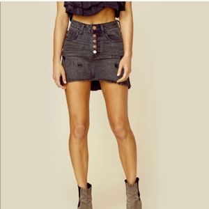 NWOT One Teaspoon 2020 Mini High Waist Distressed Skirt